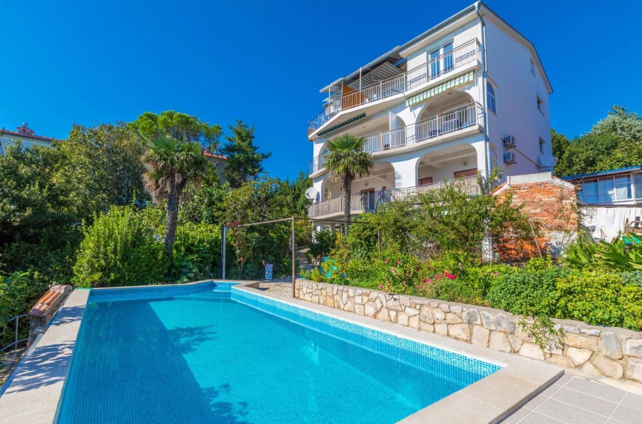 Kostrencic Lägenhet Crikvenica Exteriör bild